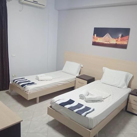 Hotel Blue Moon Tale Екстериор снимка